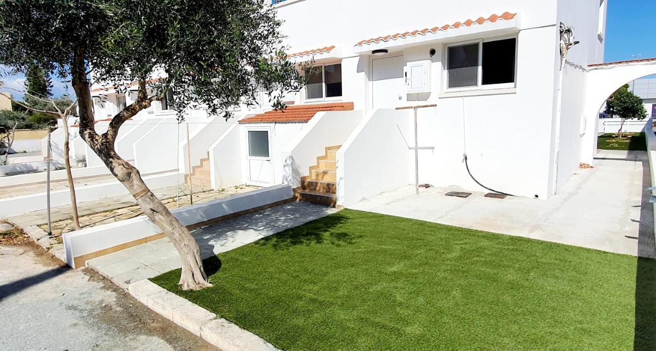 Fig Tree Beach Houses In The Heart Of פרוטאראס מראה חיצוני תמונה